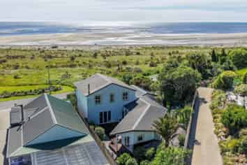 30 Beach Road, Collingwood