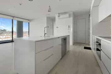 223 Green Lane West, Epsom