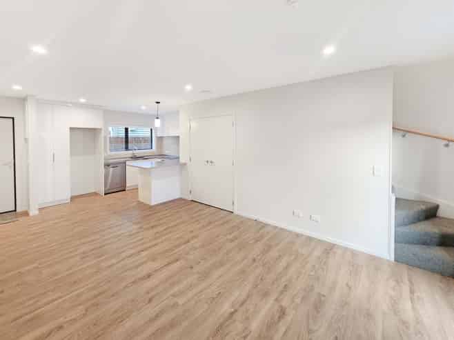 3/28 Granville Street, Silverstream