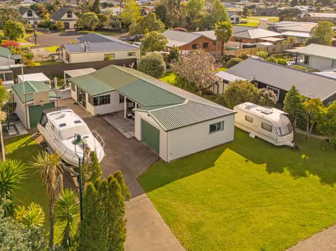 31 Whitby Avenue, Whitianga
