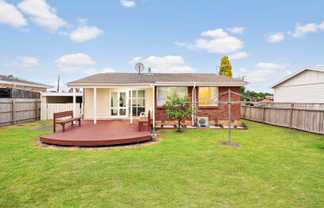 64 Old Wairoa Road, Papakura
