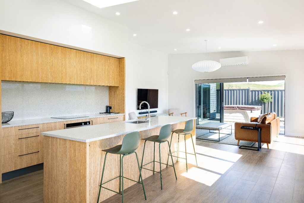 4 bedroom coastal elegance & lifestyle 4