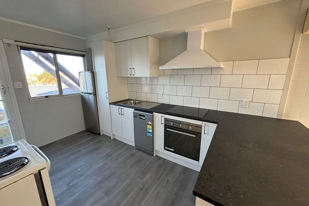 Renovated two bedroom unit with views in town 2