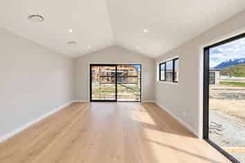 22 Little Owl Loop, Jacks Point