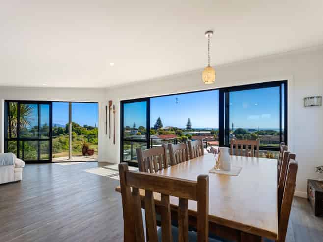 14 Duncans Way, Otaki Beach