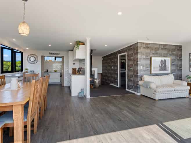 14 Duncans Way, Otaki Beach