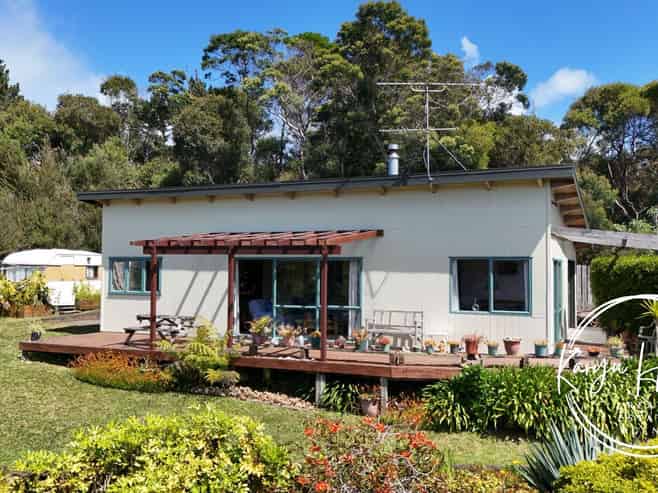 30 Komiti Road, Tinopai