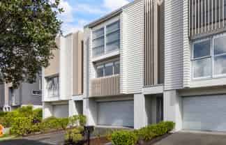63 Barbarich Drive, Stonefields