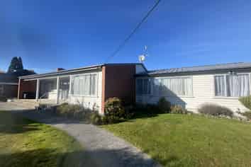 4 Devon Street , Gore