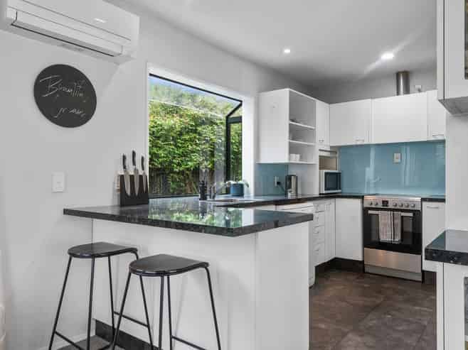 2/8 Hamish Place, Westmorland