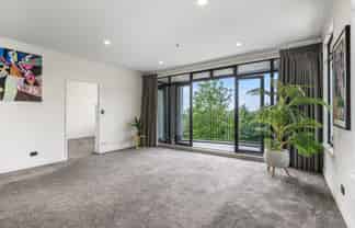2A/36 James Cook Crescent, Remuera