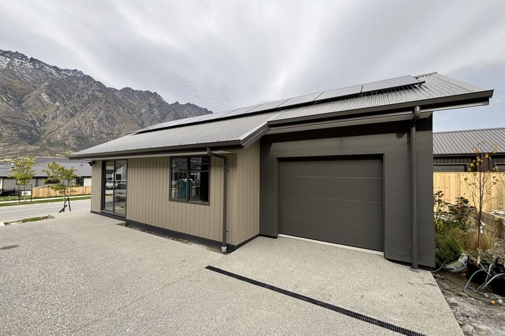 2 Bedroom with a Garage 1