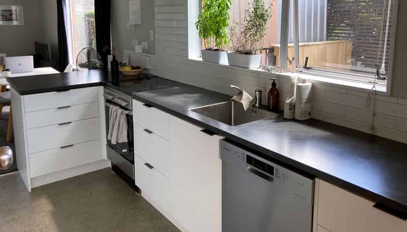 1/203 Galloway Street, Hamilton East