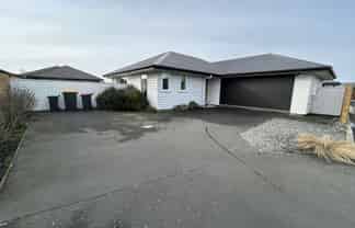 7 Saint Adela Place, Woolston