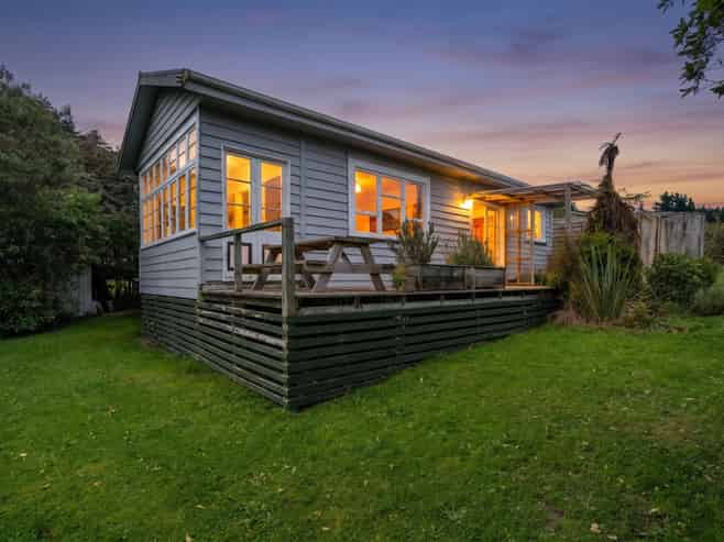 17 Carrickfergus Street, Waikawa