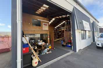 Tidy warehouse - 200sqm