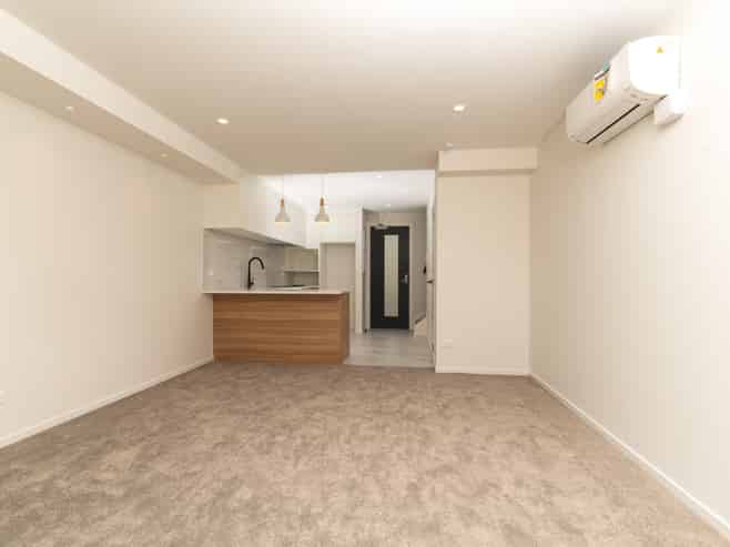 8/23 Tudor Road, Henderson