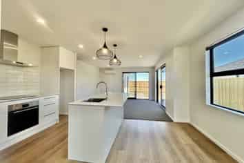 5 Isaacs Lane, Rolleston