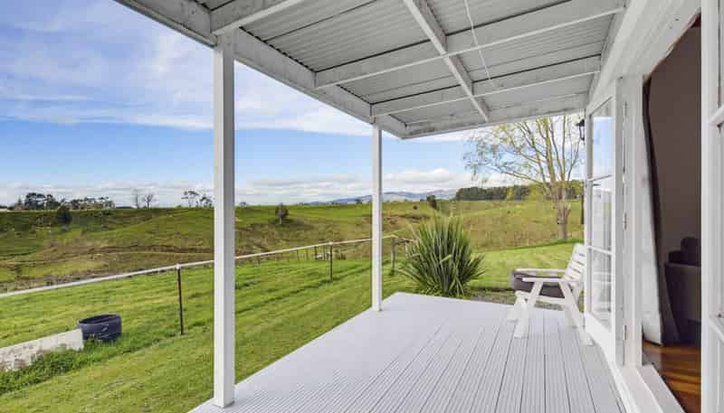 75 Heights Road, Shannon