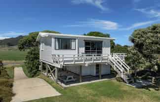 785 State Highway 35, Tirohanga