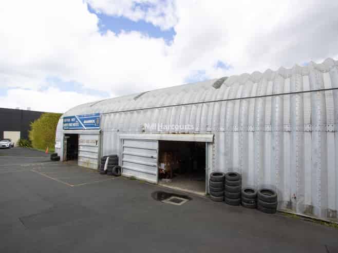 Rare Barrys Point Road Workshop 