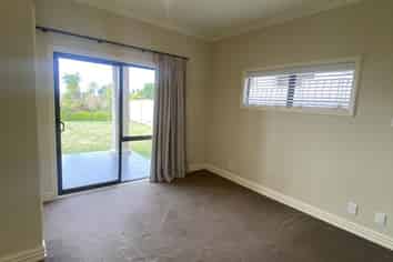 2/39 Reeve Drive, Havelock North