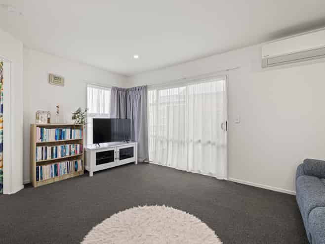 3/106 Olliviers Road, Linwood