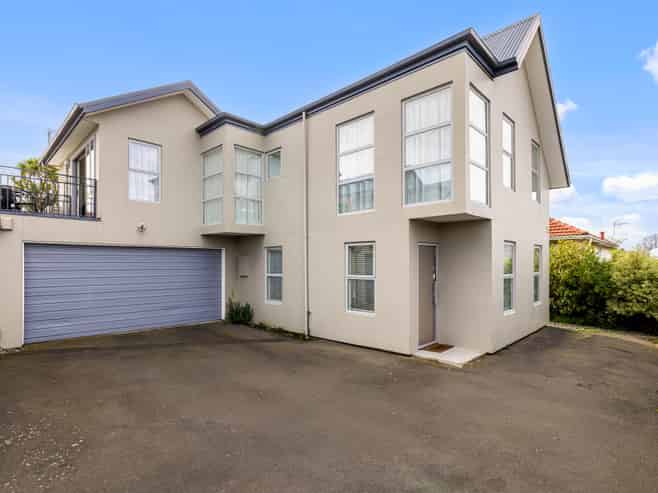 3/106 Olliviers Road, Linwood