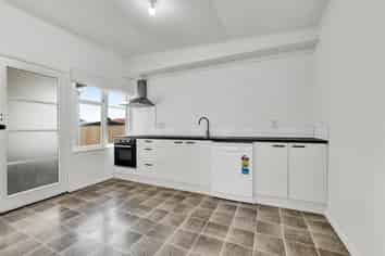 2/38 Argyle Street (Back), Hawera