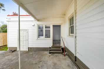 2/38 Argyle Street (Back), Hawera