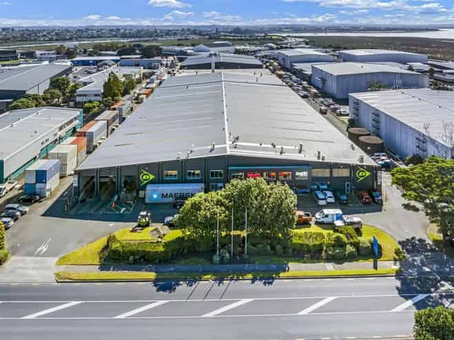 Occupy, Upgrade or Refurbish | Rosebank Industrial