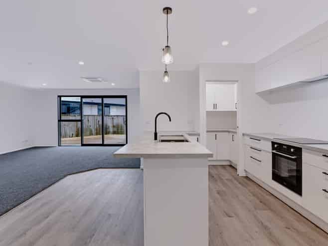 28b Cloten Road, Stratford