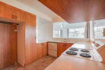 Auckland - Address withheld