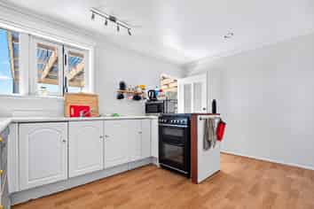 27a Kaka Street, Stoke
