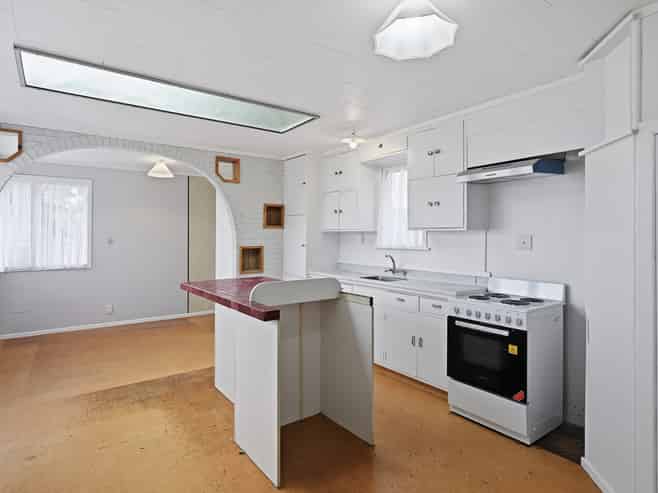 5 Nairn Road, Mangakakahi