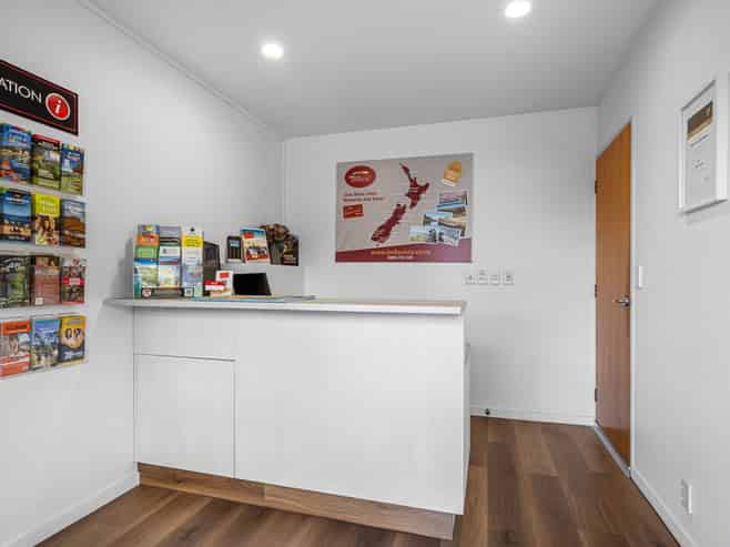 Qualmark 4 Star Gold motel in Tāhunanui – 18 units