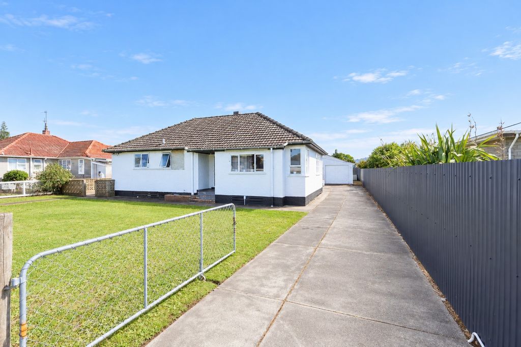 561 Childers Road, Te Hapara 1