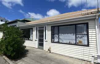 43 Hall Street, Newtown