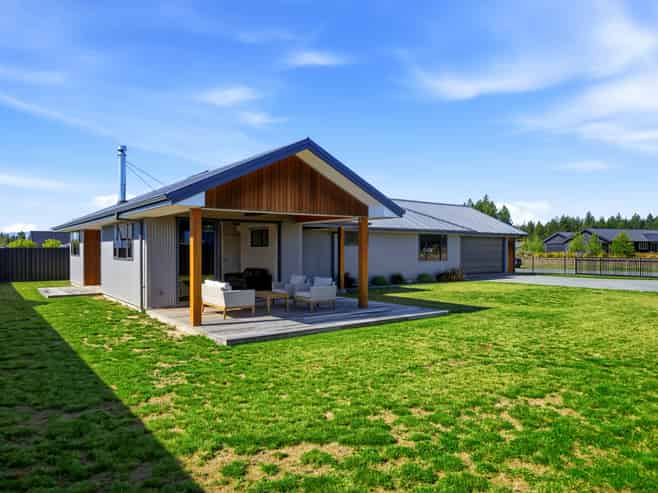 49 North West Arch, Twizel