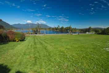 Lot 7 Cashmere Bay Road, Moana
