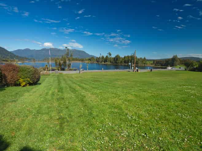 Lot 7 Cashmere Bay Road, Moana