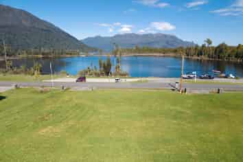 Lot 7 Cashmere Bay Road, Moana