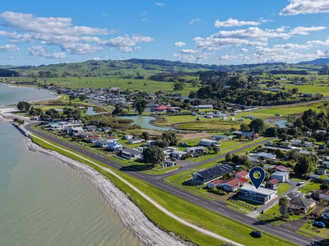 989 East Coast Road, Kaiaua