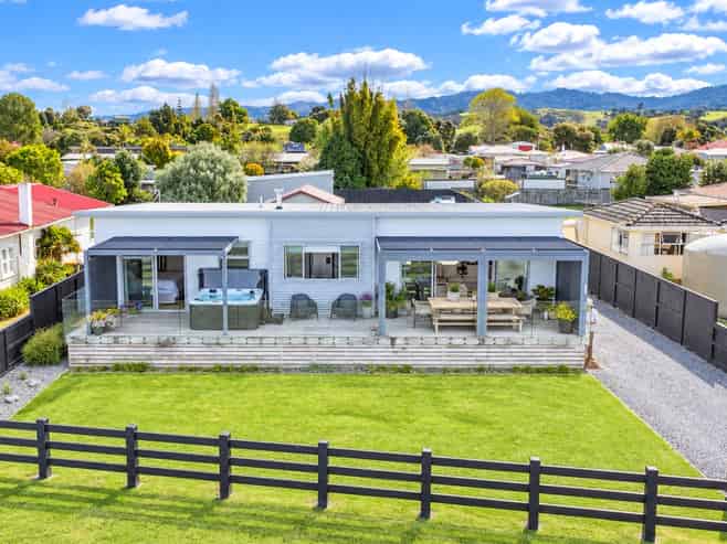 989 East Coast Road, Kaiaua