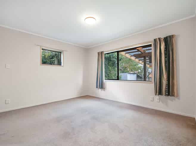 1/135 Edmonton Road, Henderson