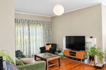 91 McCullough, Mount Roskill