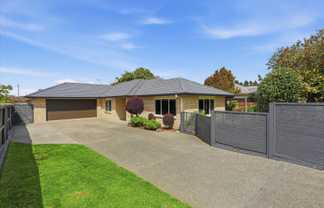 25 Glenmonarch Place, Pyes Pa
