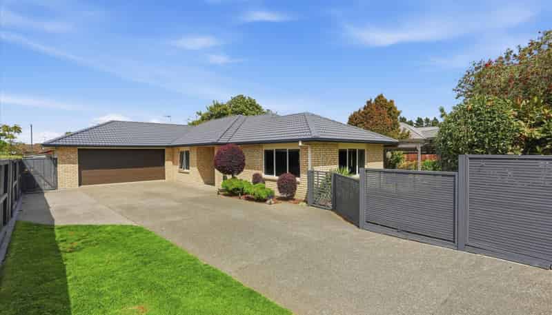 25 Glenmonarch Place, Pyes Pa