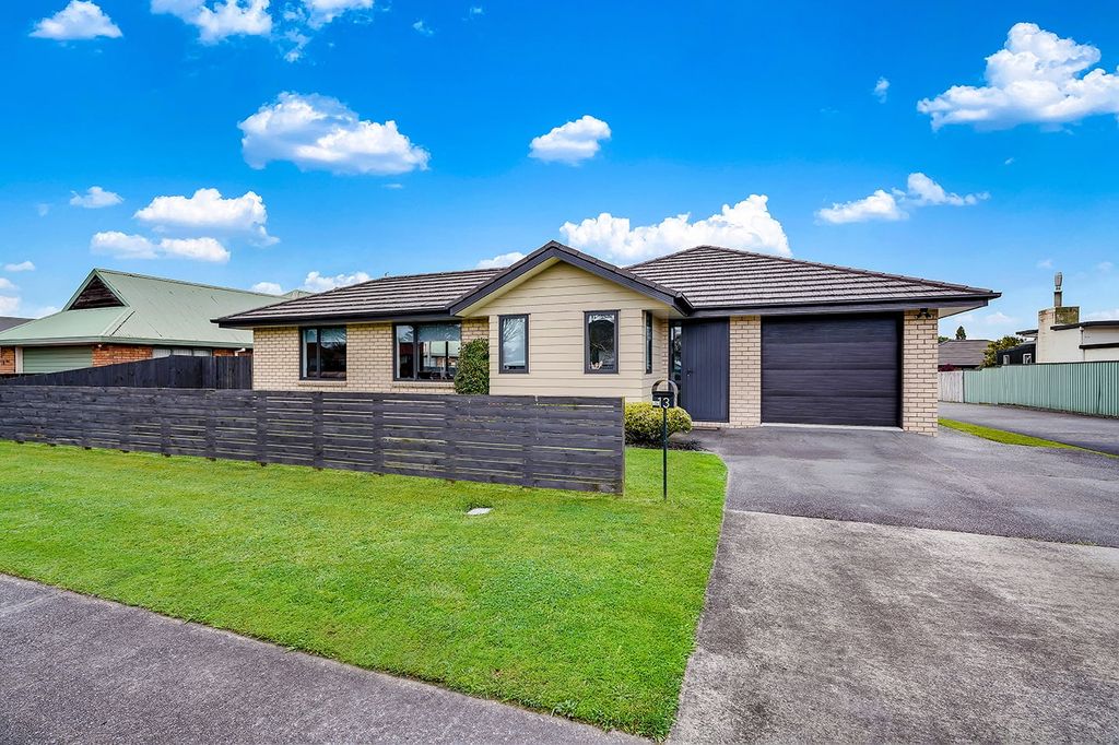 4 Bedroom on Robinson 1