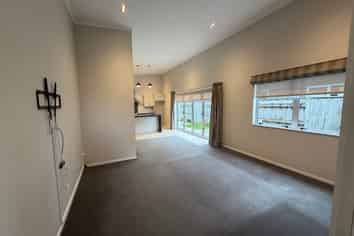  Galea Grove , Kelvin Grove